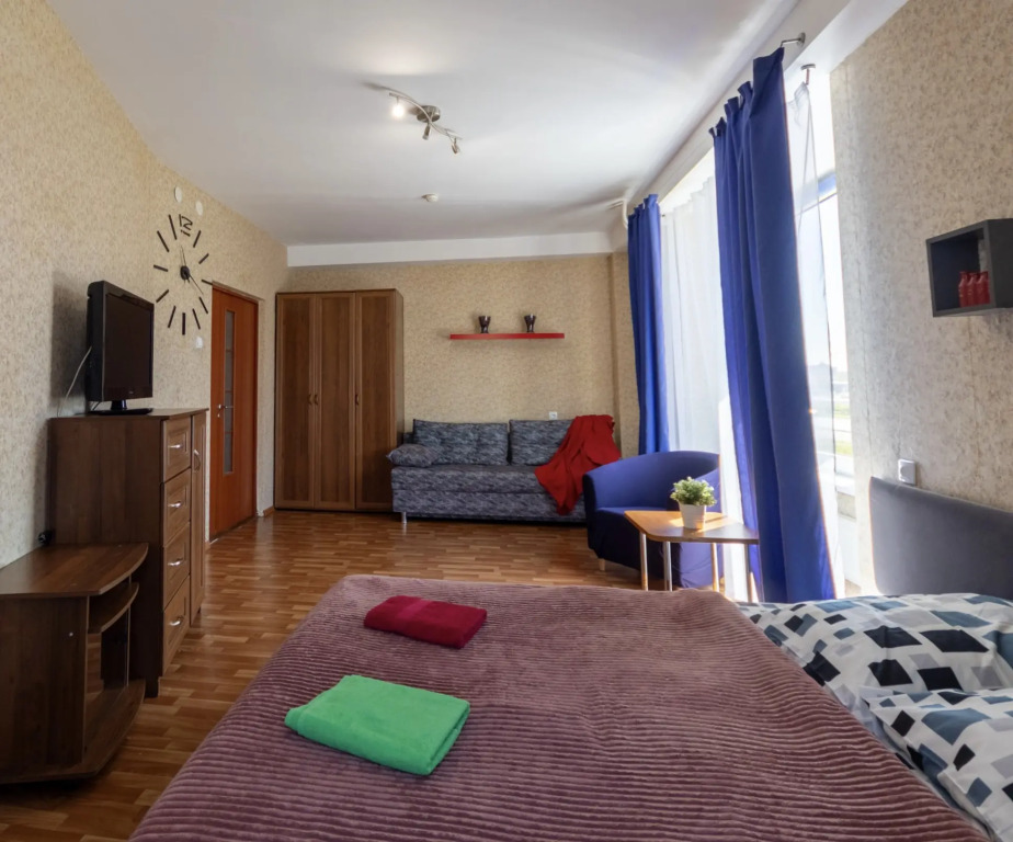 U Lakhty Flat