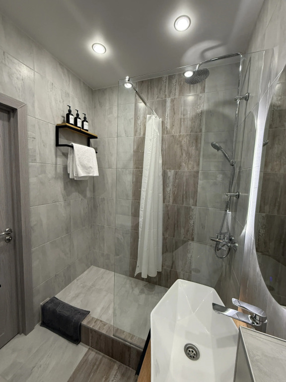 Квартира с дизайнерским ремонтом Shumiloff Apartments