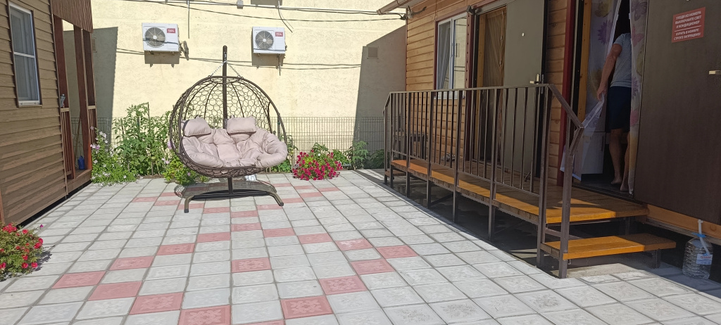 Мебелированные комнаты Лето в Голубицкой