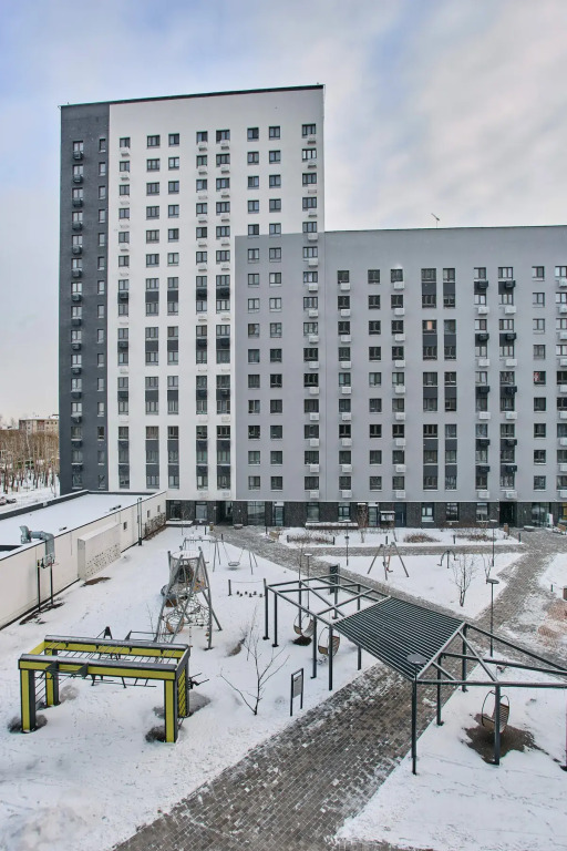 Квартира Просторная 2-комнатная Посуточно на Главной Улице в Центре Событий!
