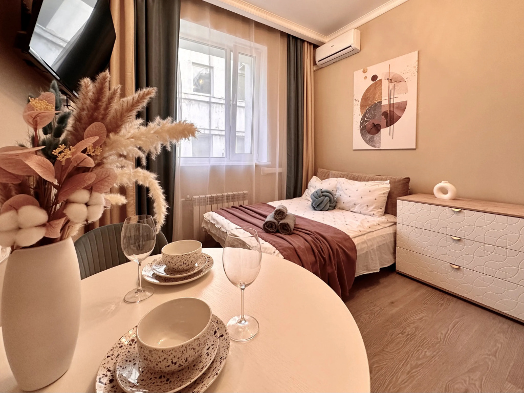 Studiya U Baumanskoy Flat