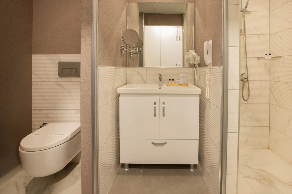 First Joy Hotel