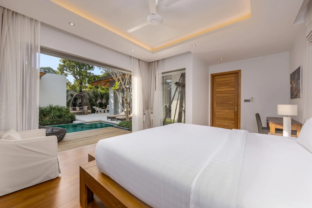 Modern 3BR Villa Kaimana with Private Pool