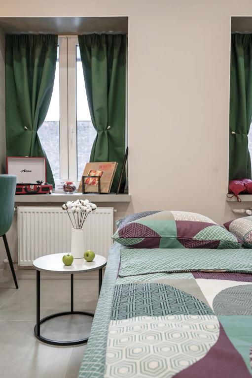 Квартира Дизайнерская мансарда Green Attic с кондиционером и виниловым проигрывателем у Невского проспекта