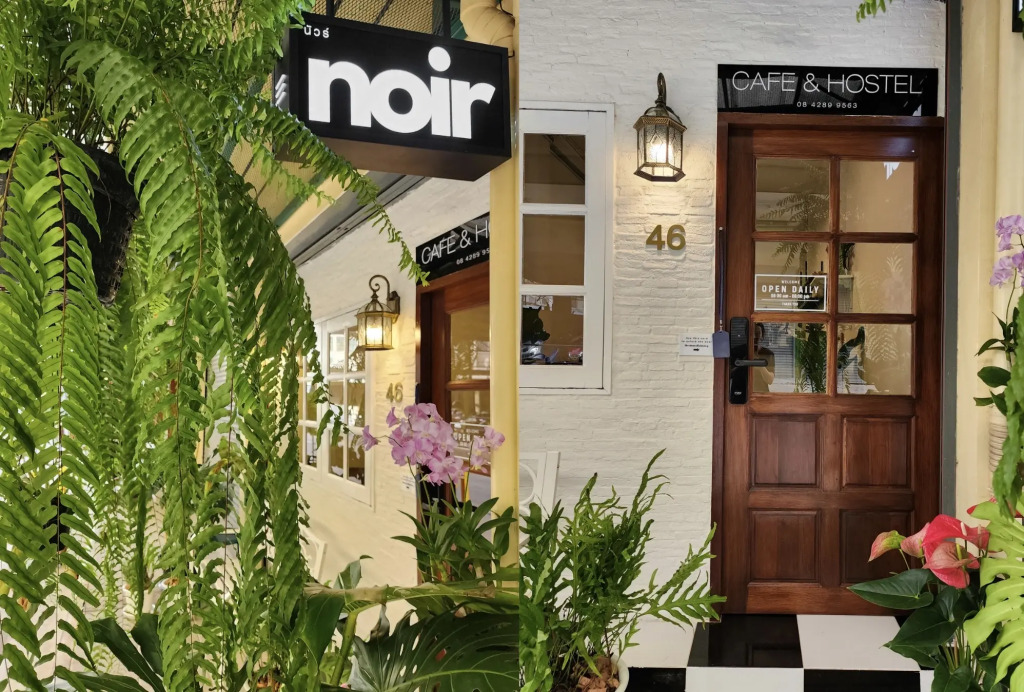 Noir Cafe And Hostel Chinatown Bangkok