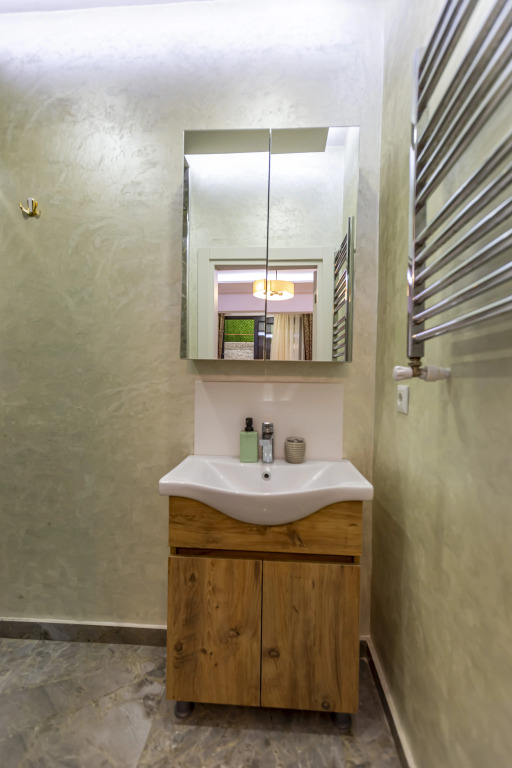 Отель Loren Hotel & Suites