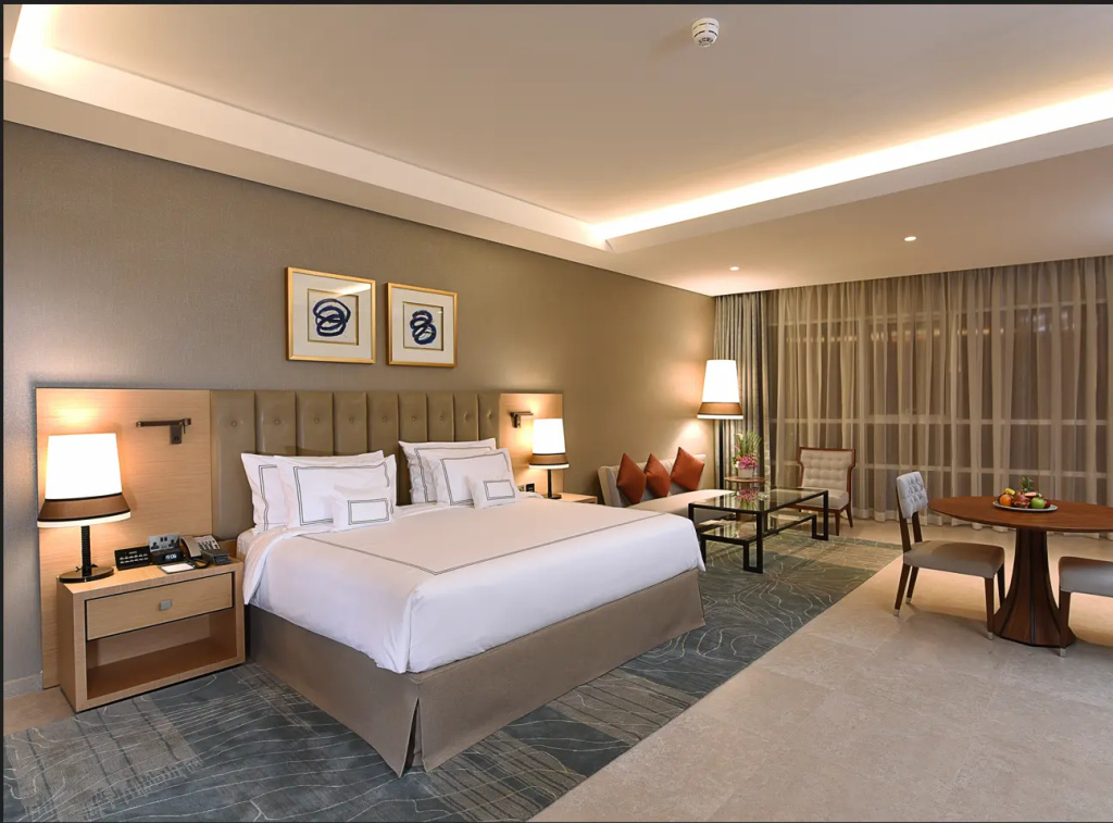 Отель Grand Cosmopolitan