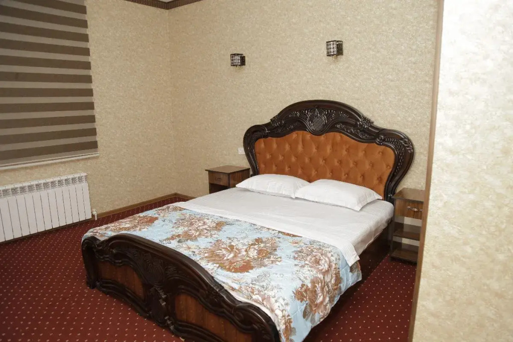 Mufarshox Hotel