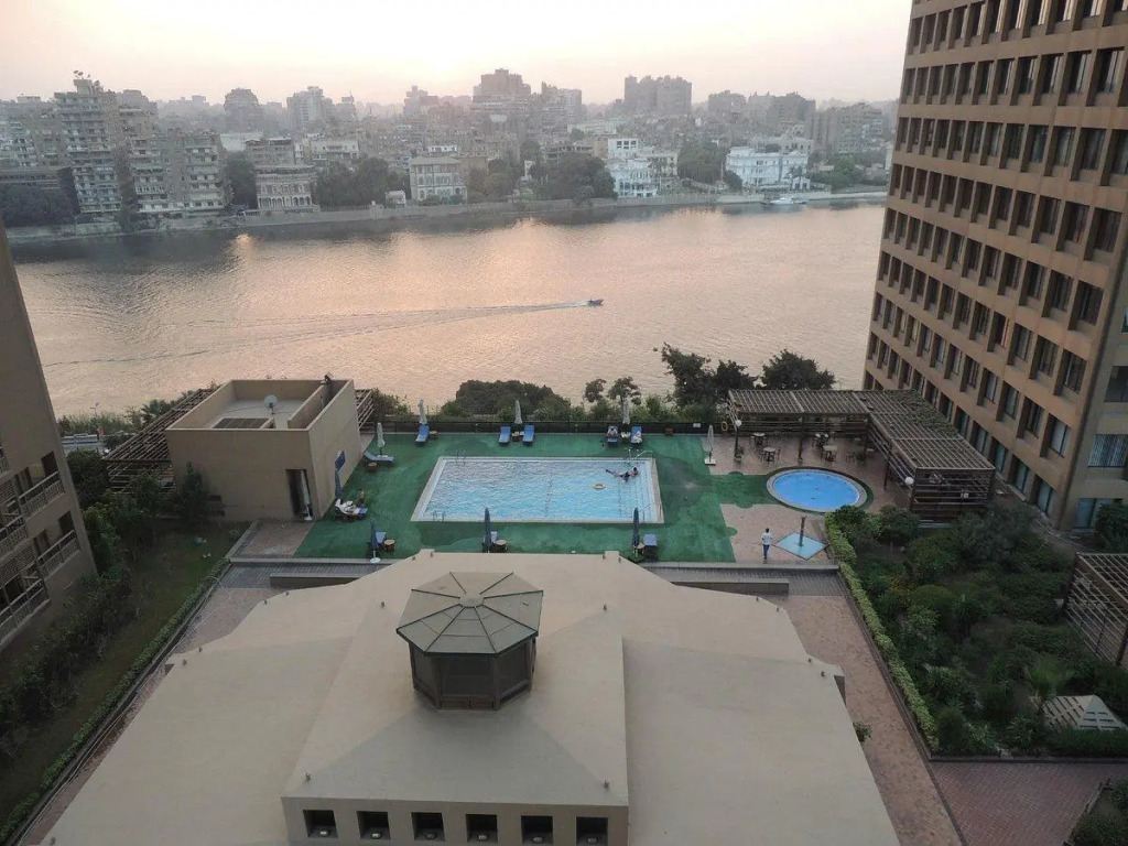 Отель Cairo World Trade Center Hotel & Residences