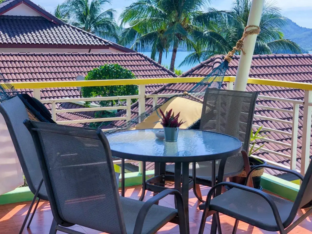 Sea Dreamer Beachfront Apartments