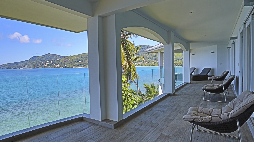 Вилла VallonEnd Beach Front