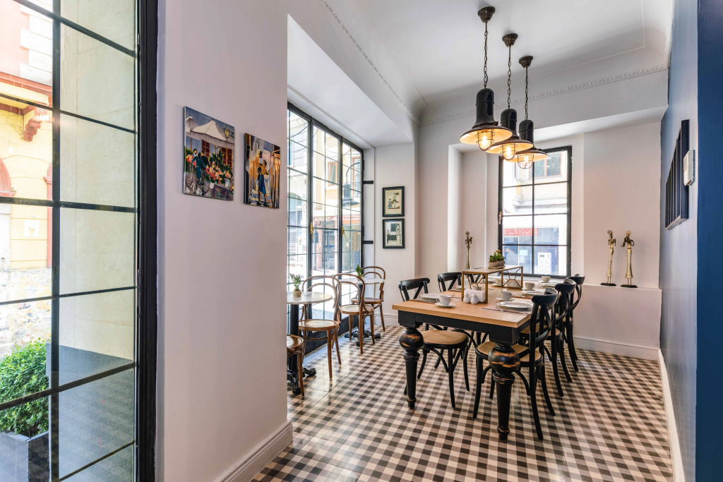 Petros Boutique Hotel