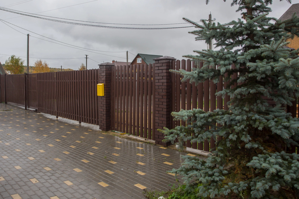 Torzhestvo Gk Topolya  Guest House