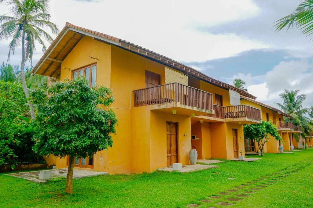 Отель Muthumuni Ayurveda Beach Resort