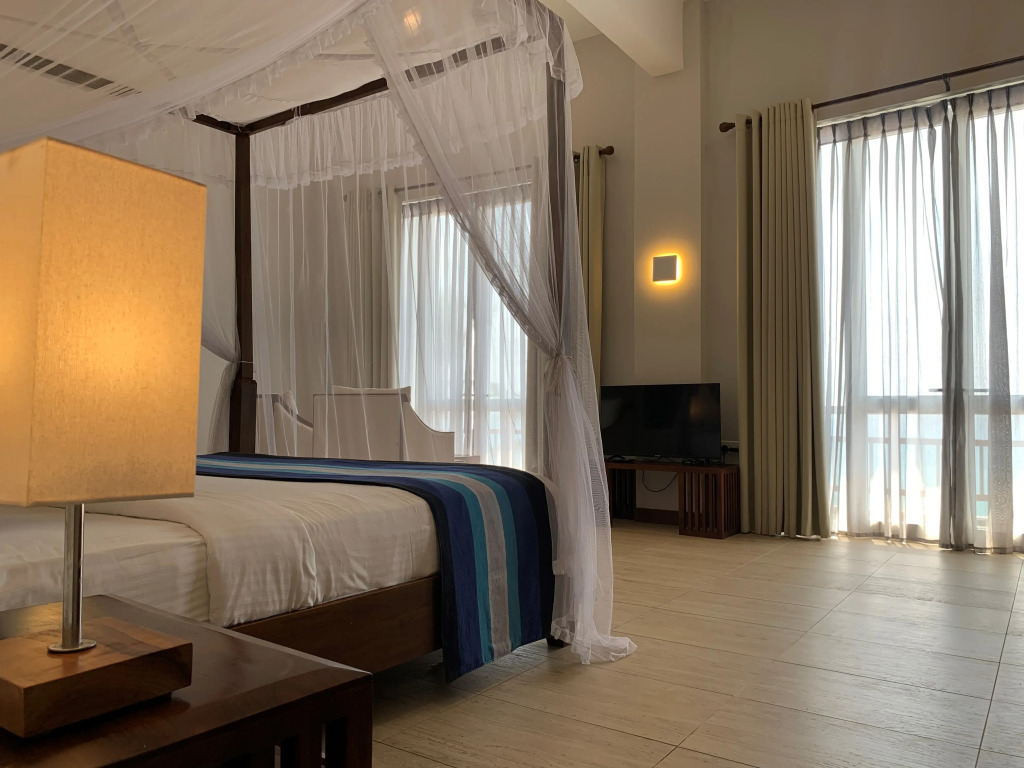Hotel Refresh Blue