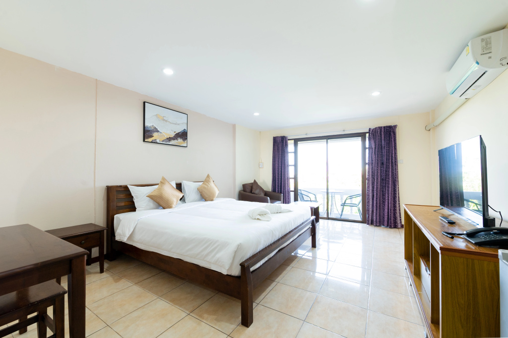 Отель Hillside Resort Pattaya