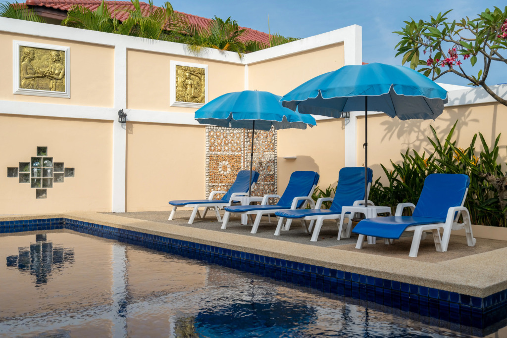 Spacious 3BR Family Villa with Private Pool Villa