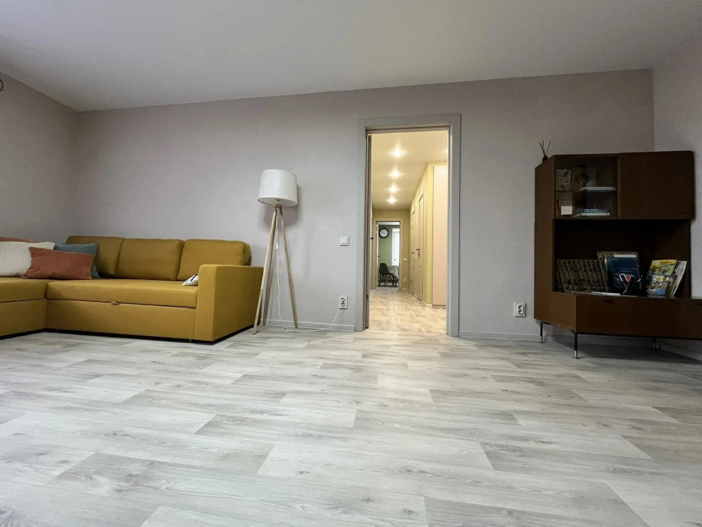 Квартира трешка в центре Звездинка 9