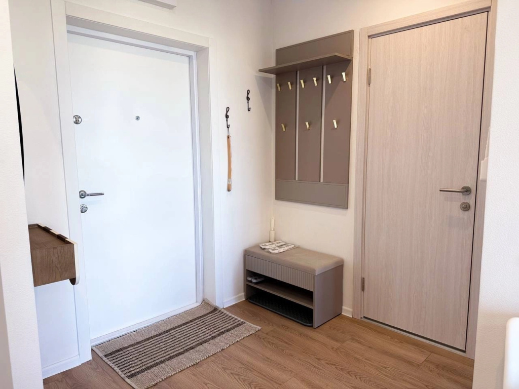 KatrinRent Muse Flat
