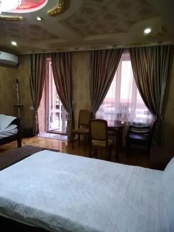 Shahnoza Grand Guest House
