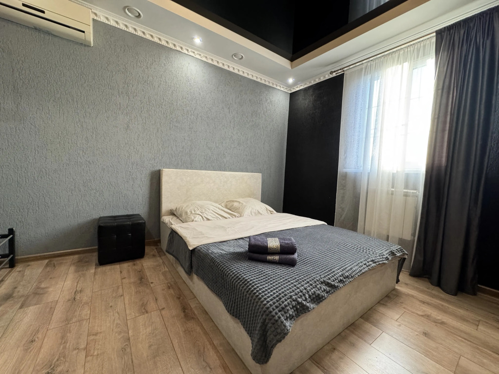 Частный дом Дом Хо RentPlaza