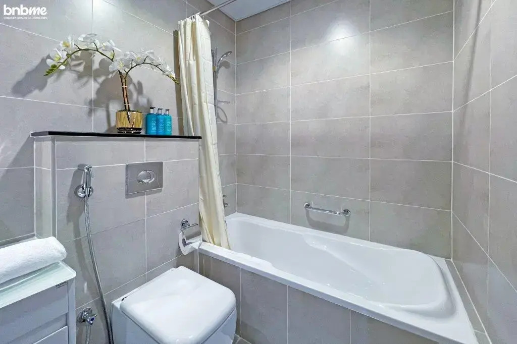Апартаменты bnbmehomes | Chic Studio in Damac Hills-2807