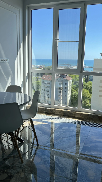 Квартира в центре с видом на море