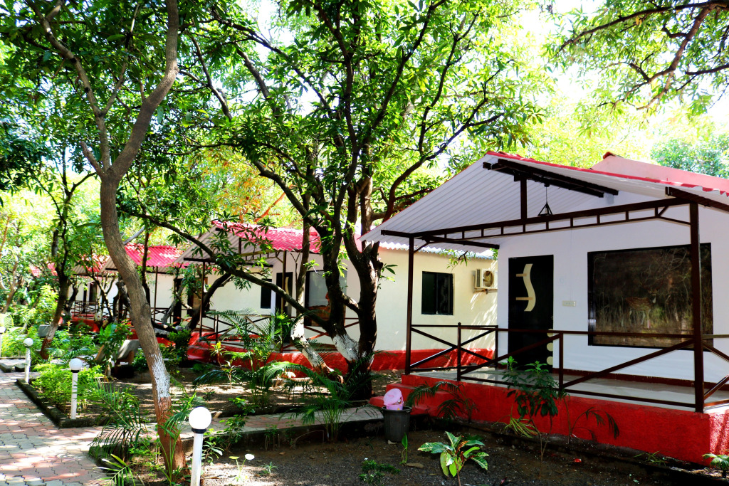 The Wilds Villa Gir - A Riverside Resort Hotel