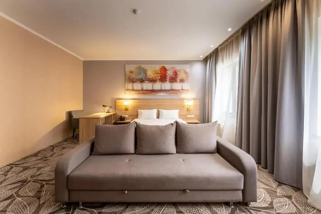 Renion Park Hotel