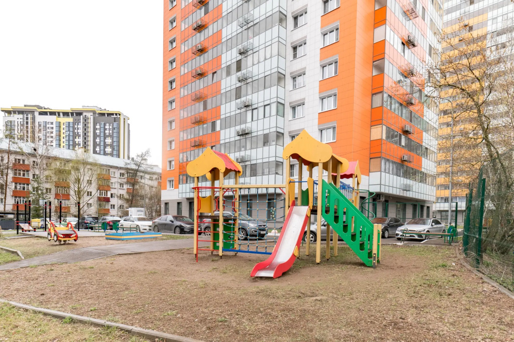 Квартира Уютная евродвухкомнатная рядом с центром на Бари Галеева 8А/3