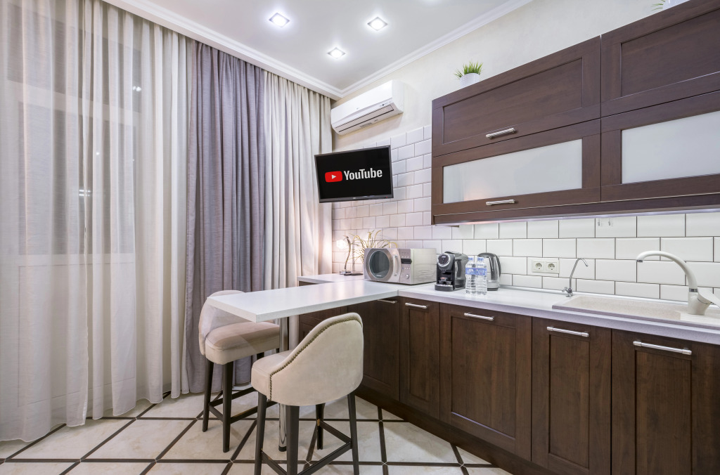 Апартаменты Admiral nearby Hilton 148