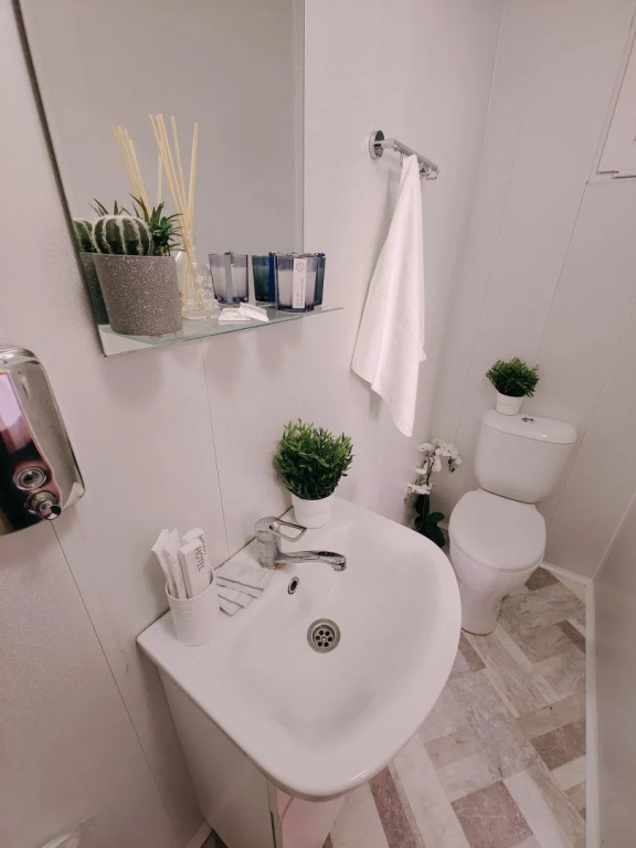 Отель  Wood Hotel Topál