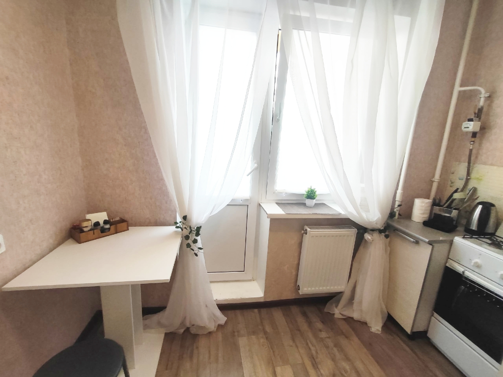 Квартира Однушка в Луговом