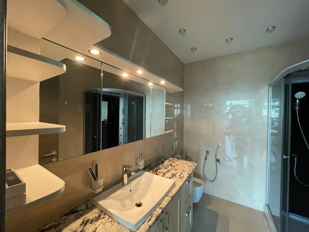 Rockmond 48 Junior Suite 10