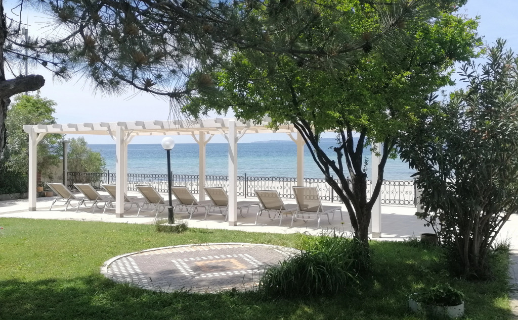 Iris Hotel & Spa