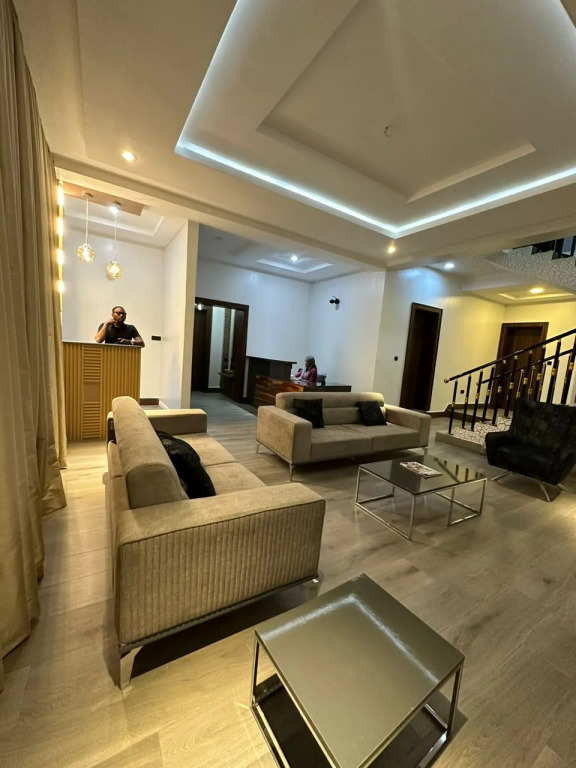 Отель De James Hotels and Suites