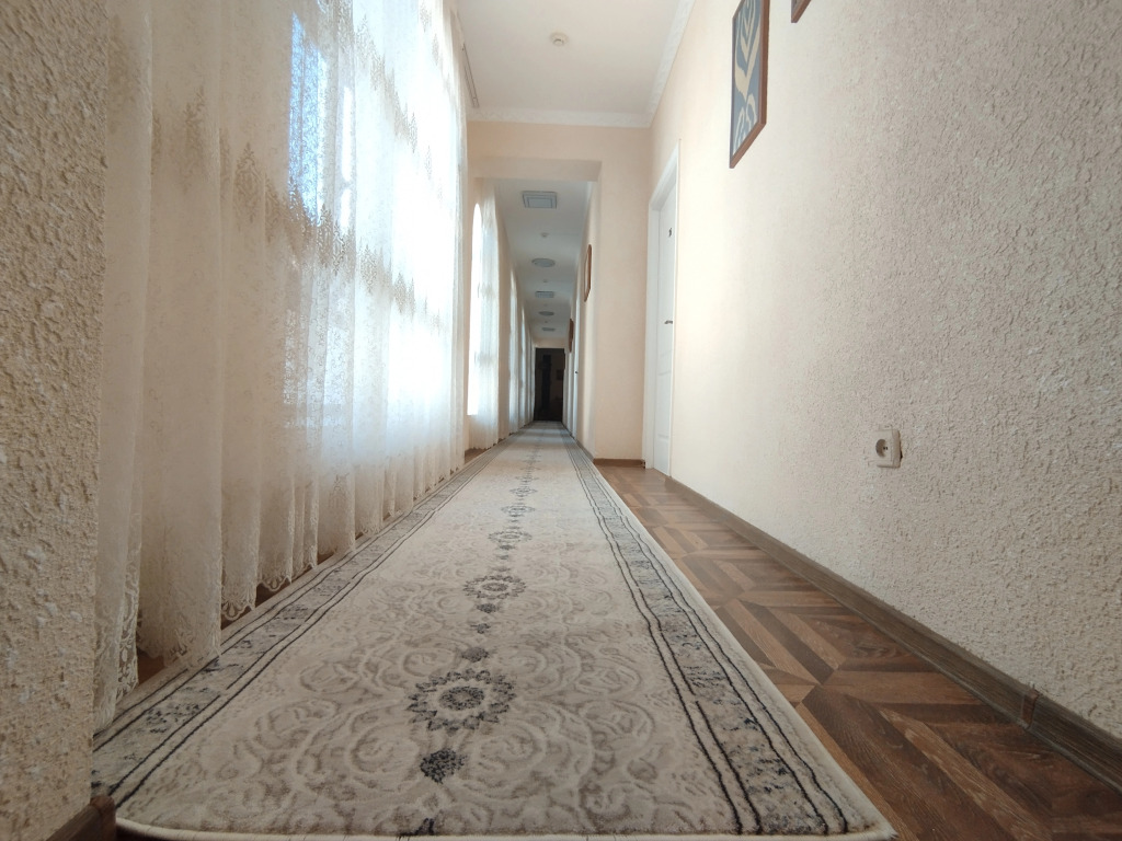 Orom Hotel