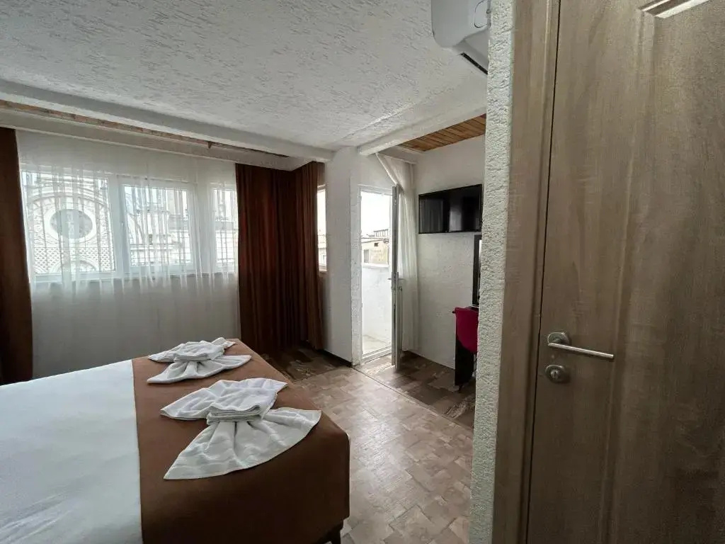 HOTEL GLOBAL 2022