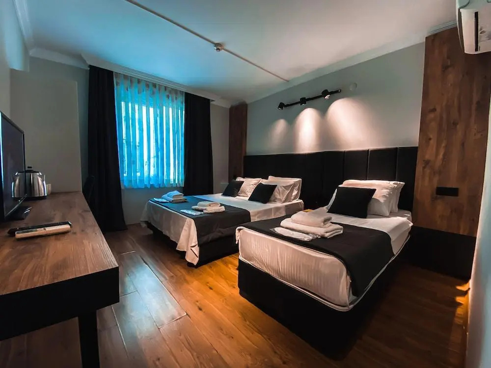 Tepe Hotel