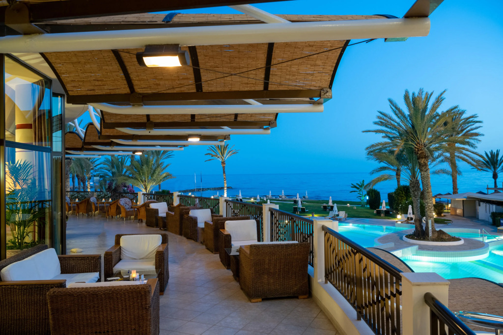 Отель Constantinou Bros Athena Beach