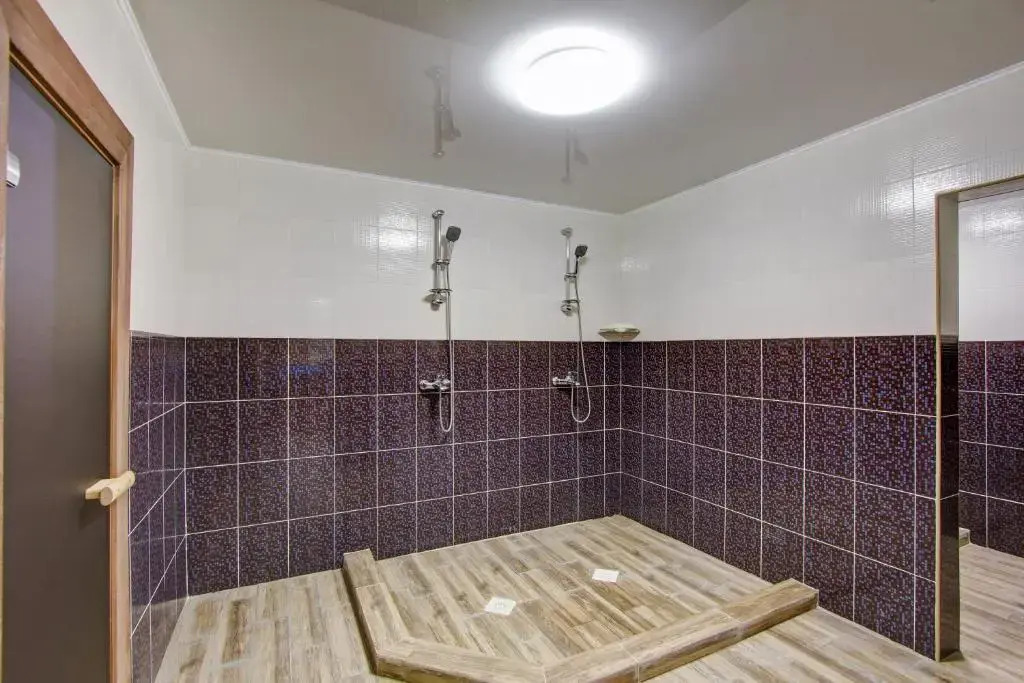 Karagat Hotel / Карагат