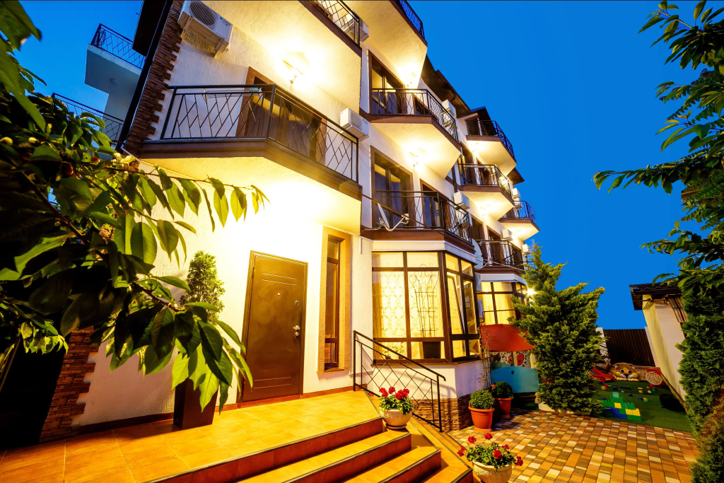 Меблированные комнаты Villa Village (Вилла в деревне Кабардинка)