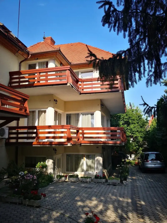Villa Lux