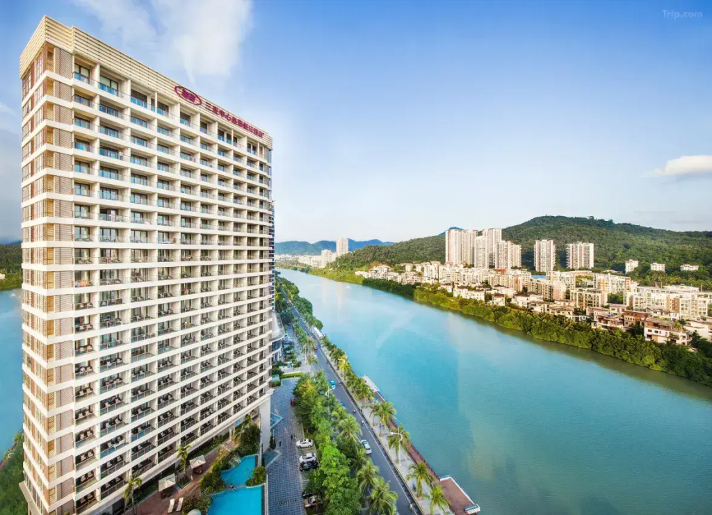 Crowne Plaza Sanya City Center by IHG