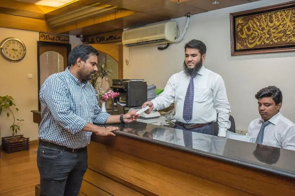 Отель Sel Nibash Hotel & Serviced Apartments
