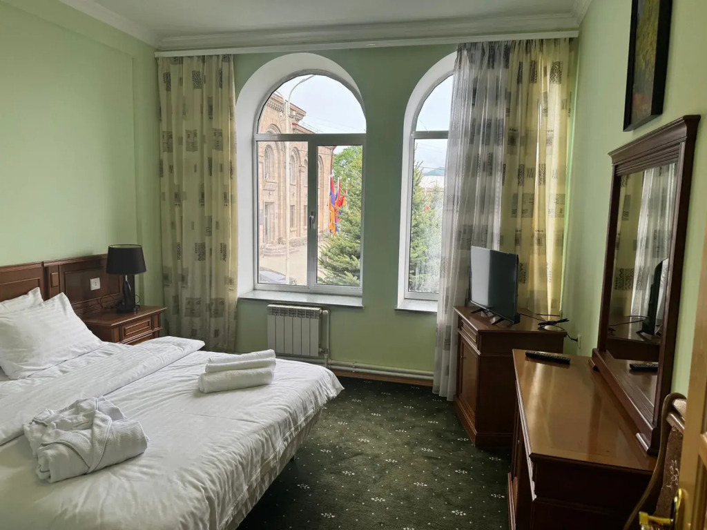 Lalaner Hotel