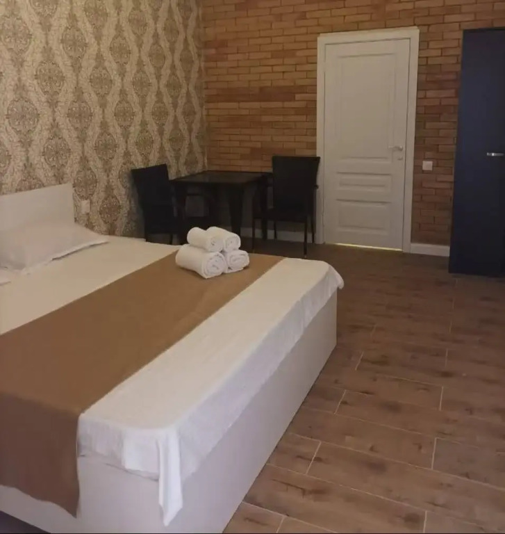 Riverside-Express Hotel