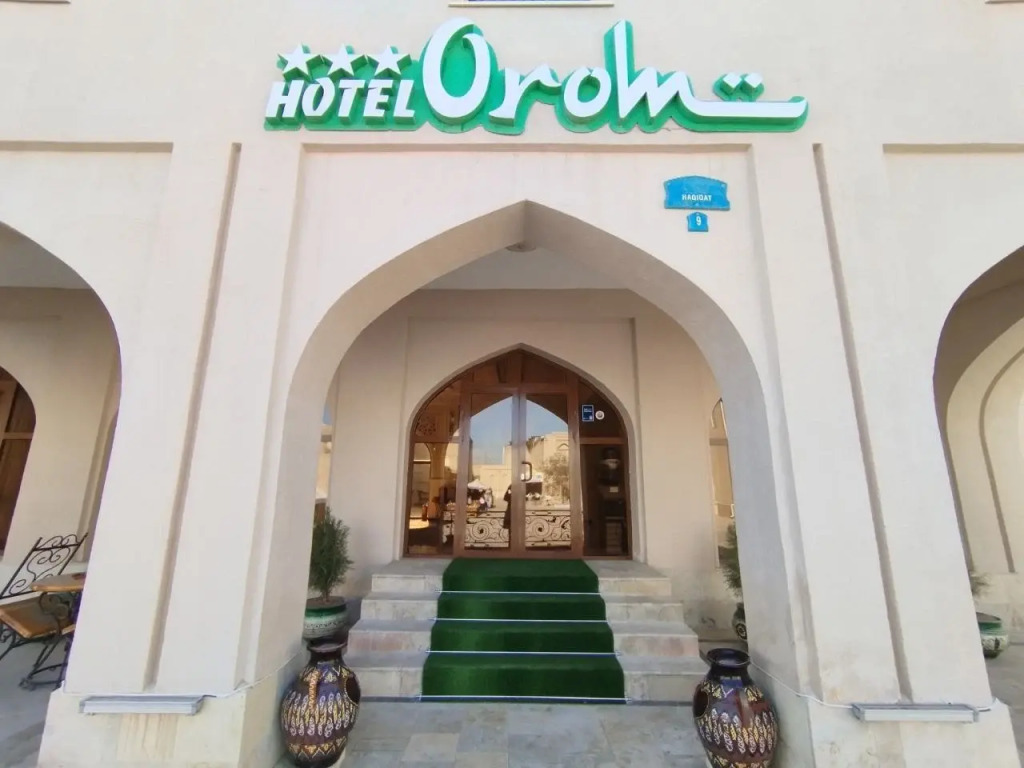 Orom Hotel