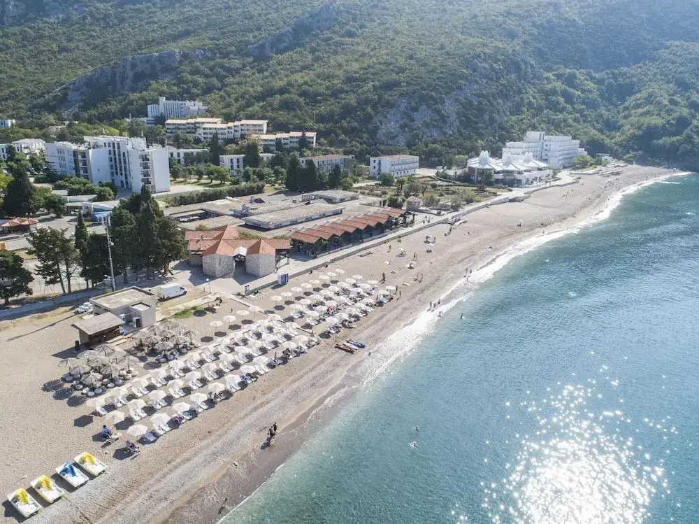 Отель Pearl Beach