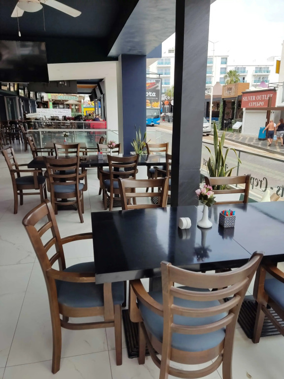 Flora Hotel Apartments
